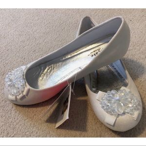 Cup cake couture white flat shoes